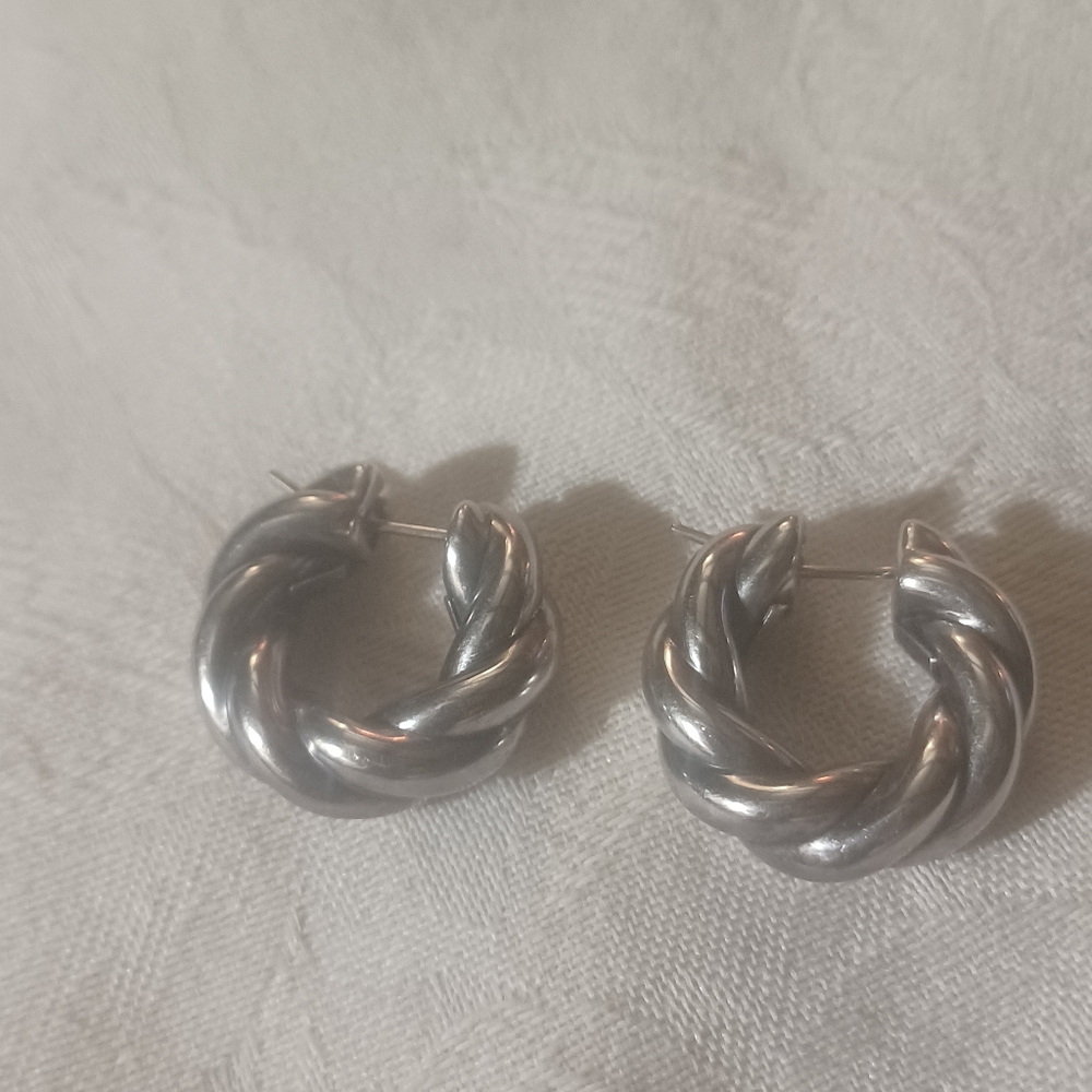 David Yurman Sculpted Cable Hoops in Sterling Silver - Picture 2 of 8